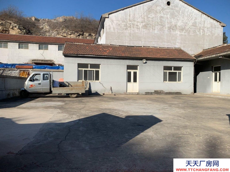 淄博博山出租房屋八間，面積四百平方左右！