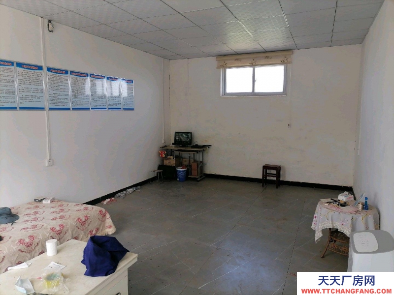 保定 安國 倉庫400平，廠房600平，交通便利，水泥路面，大院。