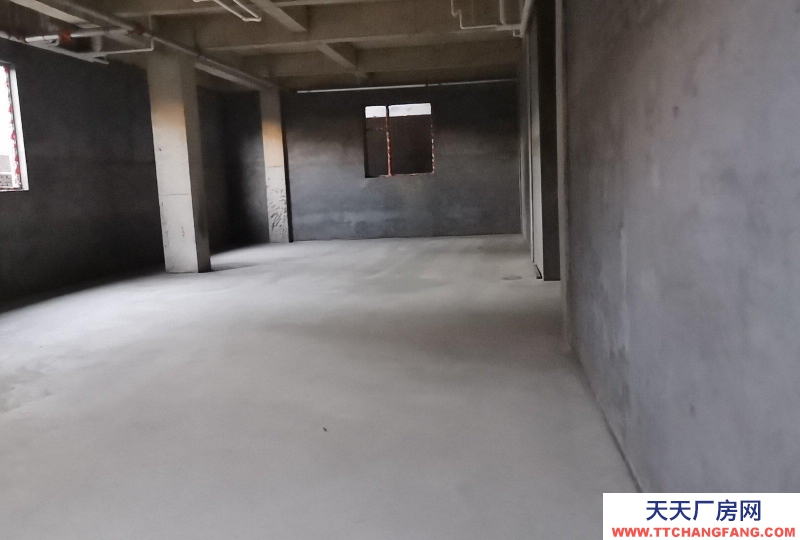 保定 安國 位置優(yōu)越盛景華庭北門挨著藥興大路門口寬