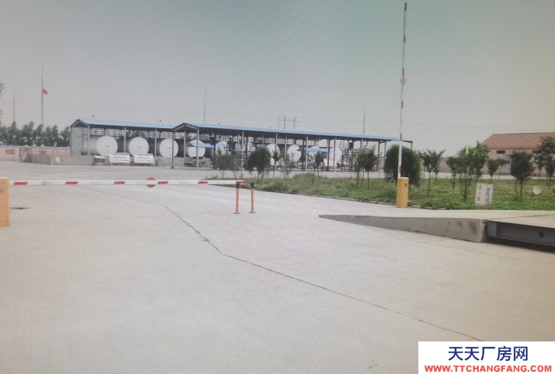 淄博臨淄占地面積約14400平方米,共有14臺儲罐。