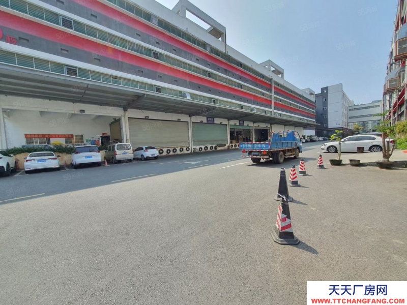 (出租) 深圳龍崗寶龍街道帶卸貨平臺紅本倉庫24000平方，可分租，可短租
