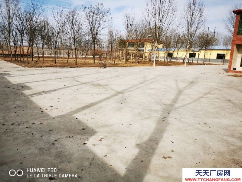 保定 唐縣  院內有12畝建設用地1200平米廠房自備有160變壓器