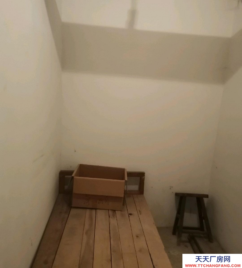 保定 易縣 金塘小區地下室出租 倉庫 20平米