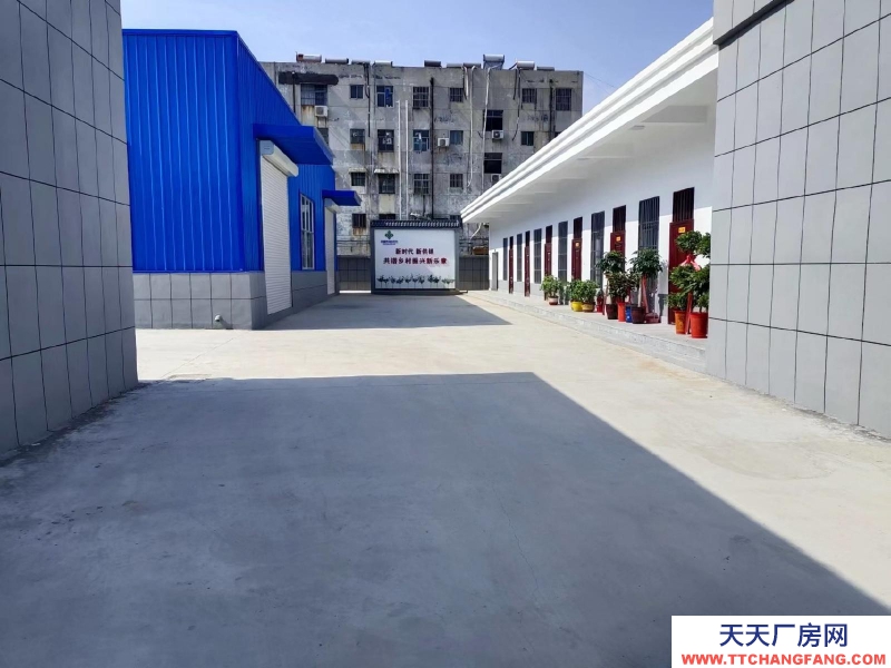 棗莊市中區(qū)崮山路和長樂路十字路口西50米路南