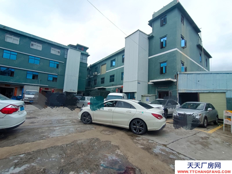 (出租) 東莞清溪鎮三中村高速路口原現成裝修標準二樓780平廠房出租