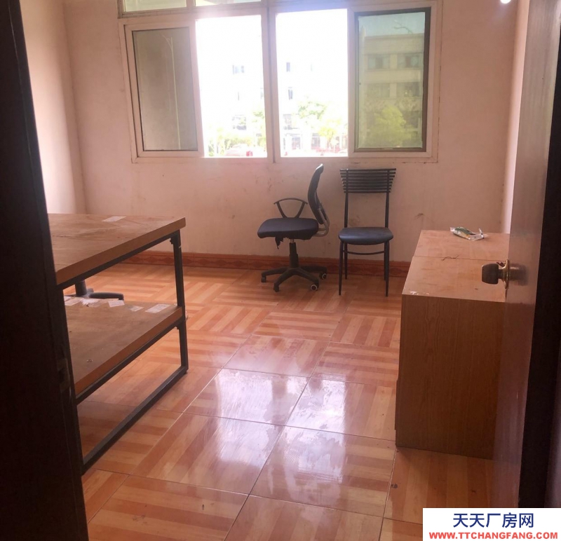 (出租) 蕪湖南陵縣開發(fā)區(qū)一期南銅路自家獨棟樓房出租