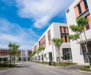 (出售) 襄陽樊城大灣區，東西軸線旁！50年產權，可生產可辦公！可按揭！