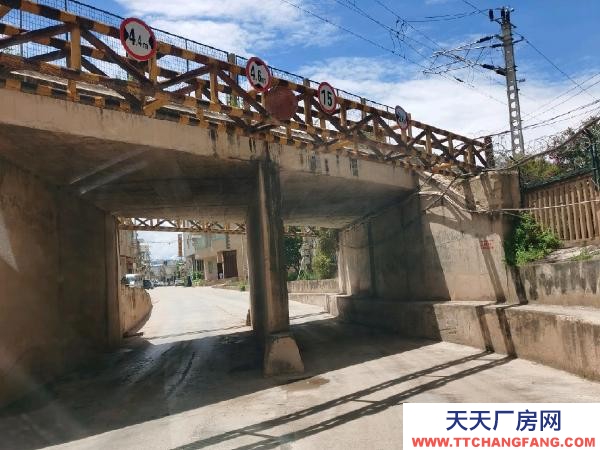 (出租) 紅山完小左邊,10米寬大道,獨立自主,自由使用。