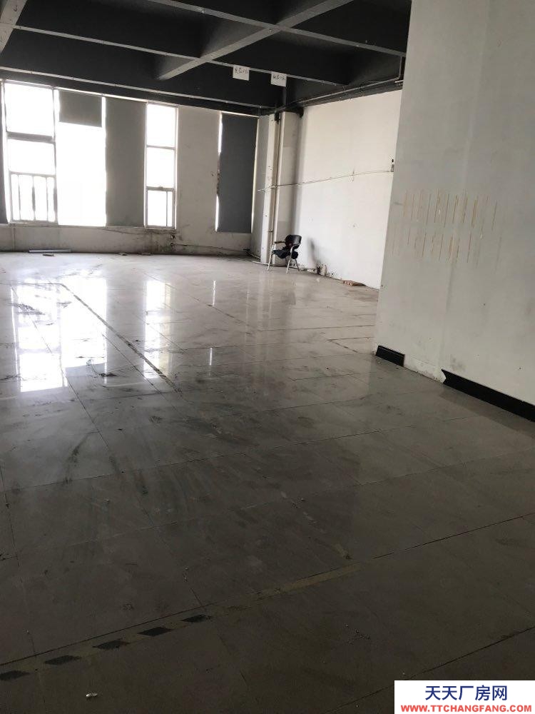 (出租) 東莞原房東帶精裝修辦公室和倉(cāng)庫(kù)107國(guó)道邊廠房1200平方