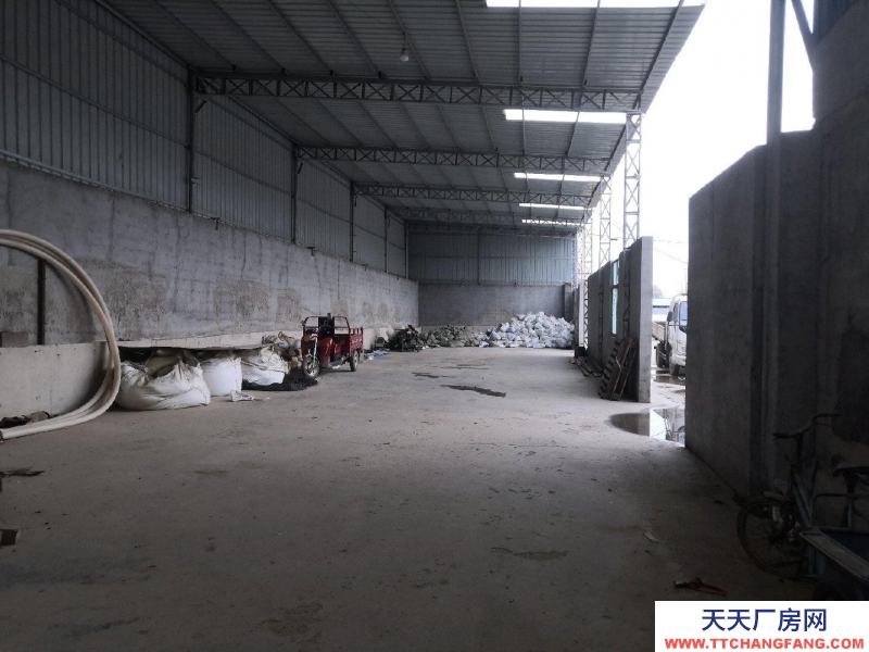 棗莊嶧城緊鄰高速交通便利水電齊全有辦公室