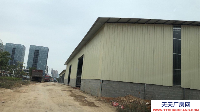 南寧市西鄉(xiāng)塘區(qū)(出租) 高新區(qū)豐達(dá)路創(chuàng)業(yè)路7000平倉庫廠房可分租交通便利，水電齊全