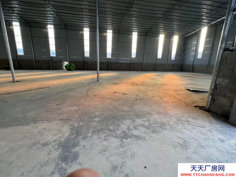 (出租) 南寧市西鄉塘區大路旁邊，可以進大車可以分租