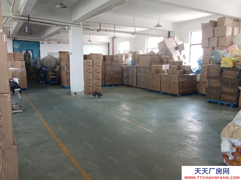 寧波海曙(出租) 集士港工業(yè)區(qū)3樓廠房，交通進(jìn)出特別方便，廠房里外形象都很好。