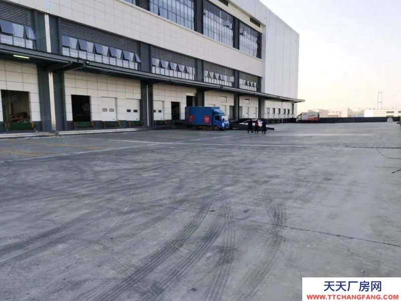 (出租) 東莞寮步高速出口附近新出標準物流倉庫20000平方可以分組帶卸貨