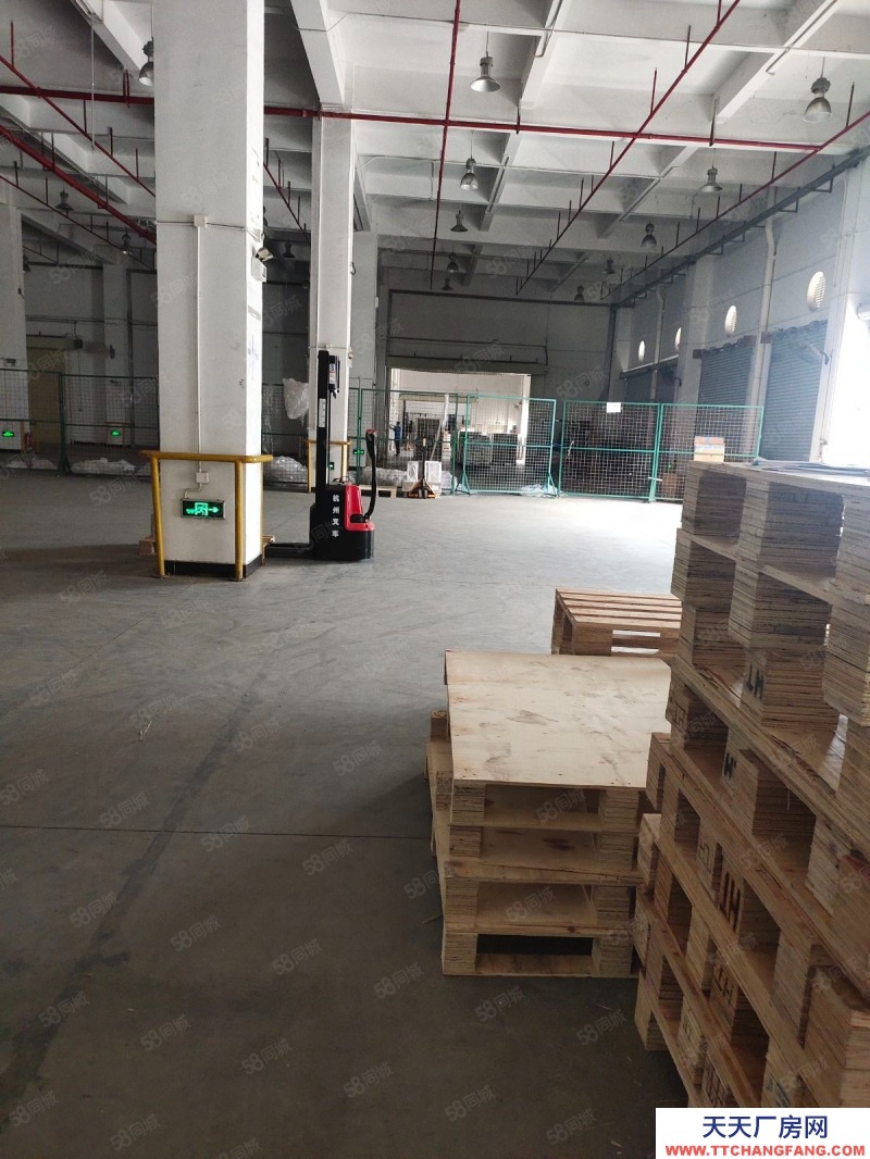 (出租) 東莞寮步鎮(zhèn)新出高標(biāo)倉高臺倉庫，3層共計32000方，高度7米，