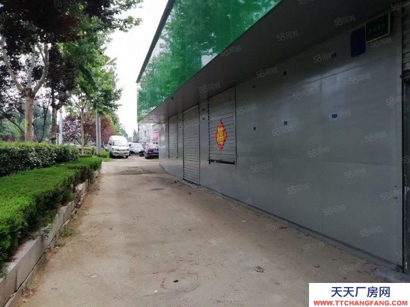 棗莊滕州宏達汽修廠對面沿街門頭適合當倉庫 帶院實用面積大,價格面議