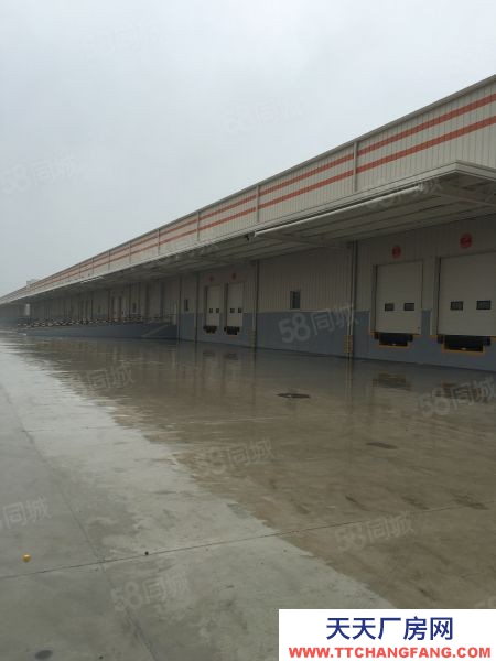 蘇州市張家港 城北100000平米丙二類倉庫雙邊出租可分租4000形象好