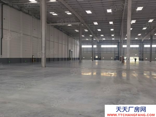 張家港120000平米雙邊丙二類倉庫出租可分租4000形象好