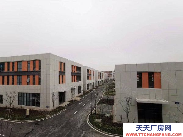 蘇州市常熟市園區一手廠房出售，兩層，兩層半產品，面積1500至5000平