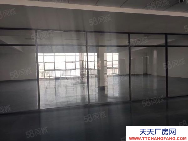 蘇州市常熟市尚湖,貨梯口,340平,雙開玻璃門,生產,組裝,電子,辦公等