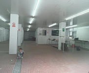 (出租) 十堰張灣工業(yè)新區(qū)附近 倉儲(chǔ) 輕工業(yè)加工，交通便利正。面積350平