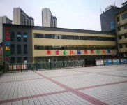 (出租) (推薦)十堰鄖西上海路吉祥小區 負一樓1000 倉庫廠房 出租