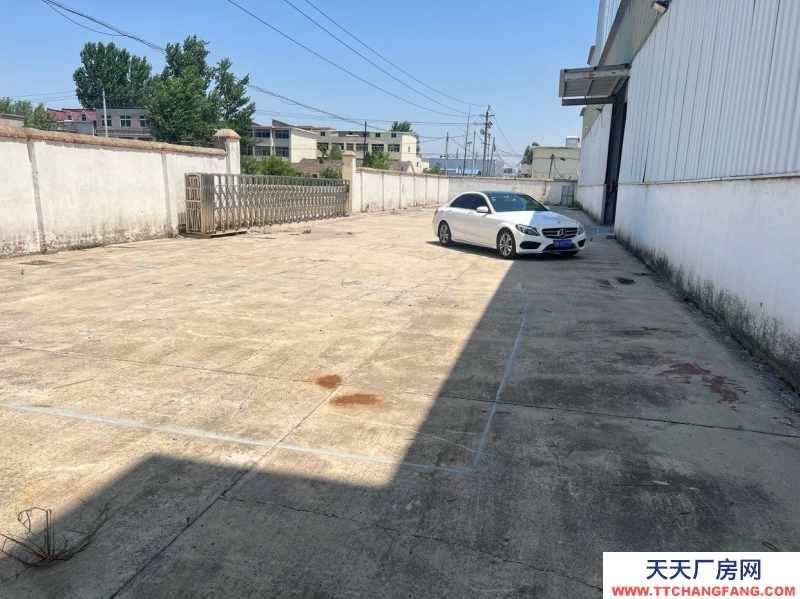 (出租) 阜陽潁州 有航車吊裝，3500平方，還有大院子！