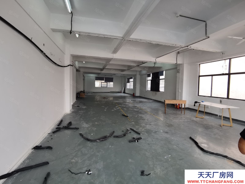 (出租) 深圳寶安西鄉(xiāng)固戍獨(dú)門獨(dú)院廠房獨(dú)立一層900平帶裝修廠房