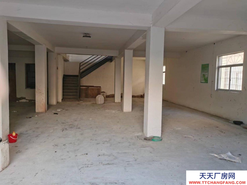 (出租) 阜陽潁州城南倉庫出租門口可停大車價格實惠可談可改貨梯可分租