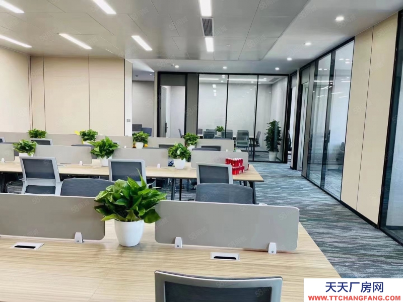 (出租) 阜陽潁泉靠近商貿城交通便利，緊鄰3萬人的大型住宅小區可辦公