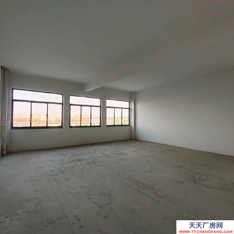 (出租) 阜陽潁東院內有冷庫，可停大型車輛，面積85－5000平。