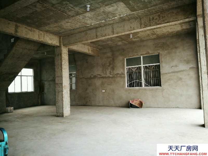 (出租) 淮南鳳臺二橋與茅仙洞大門口，緊貼102省道倉庫或商鋪出租