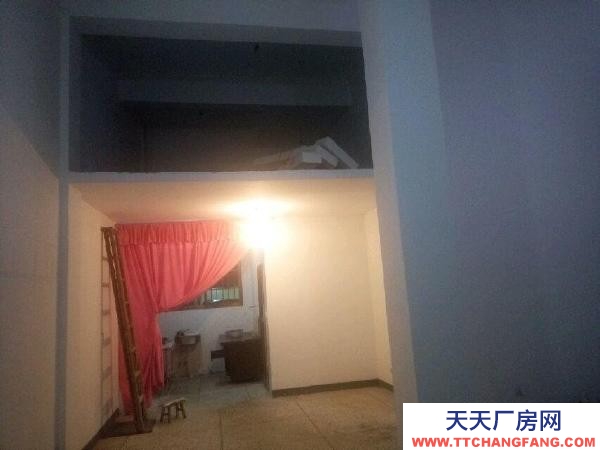 株洲市荷塘區(qū)向陽廣場附近，交通便利，停車方便