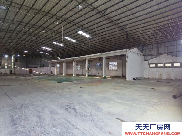 株洲市蘆淞區服裝市場旁廠房倉庫600出租