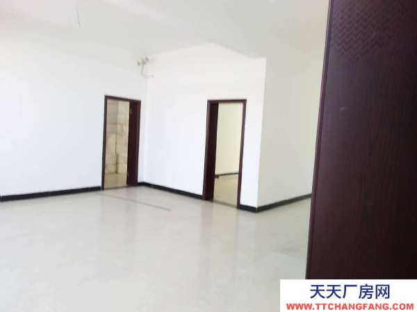 株洲市蘆淞區(qū)董家段高科園雙江小區(qū) 倉庫 600平米