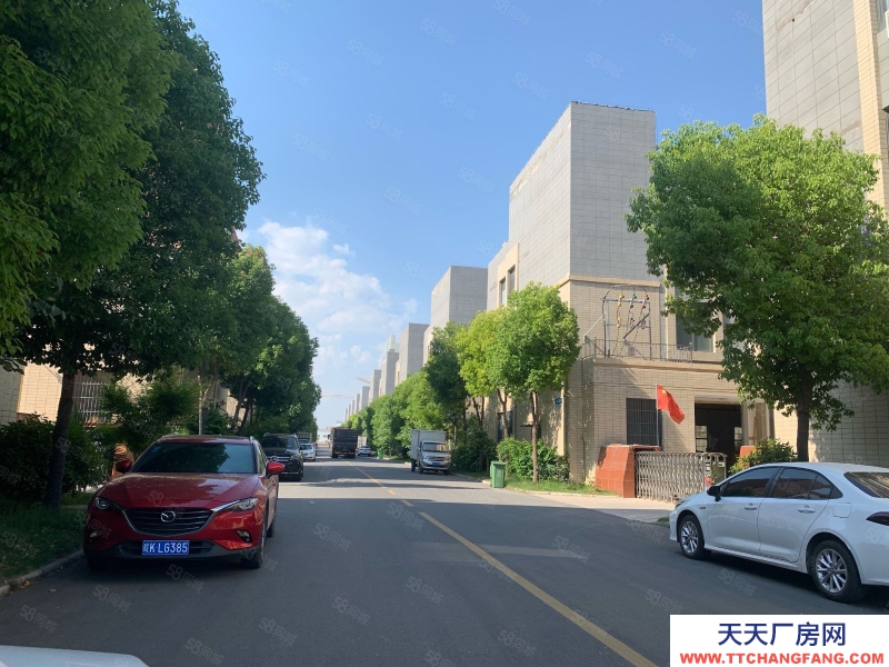 (出售)阜陽潁泉 佳海A區(qū)廠房帶大院子！中心主道路旁邊！位置全工業(yè)區(qū)好！