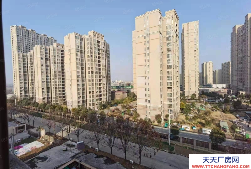 (出租)阜陽潁泉 商貿城人流量大工人好招,獨立大院可進大車,辦廠倉庫辦公均可