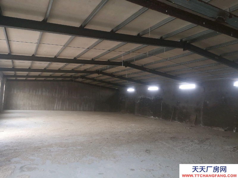 牟平長四十米，寬十五米高三點五米