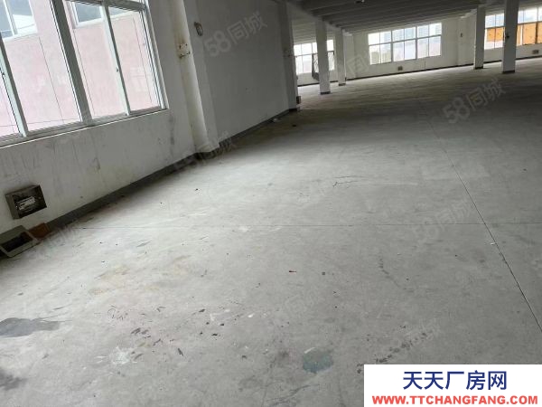 蘇州市相城區元和二樓倉庫，5噸大貨梯，2.5x4，17米5進出方便。