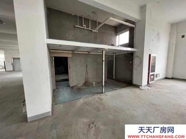 蘇州市相城區元和二樓倉庫，5噸大貨梯，2.5x4，17米5進出方便。