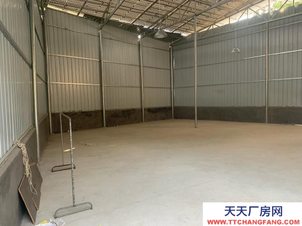 株洲市醴陵市武深高速路口1公里，太陽能發電廠房，倉庫。