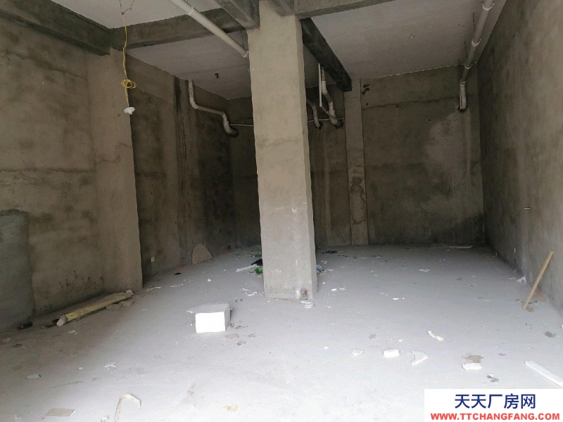 (出租) 安慶桐城此房為85平倉庫，高約4.5米