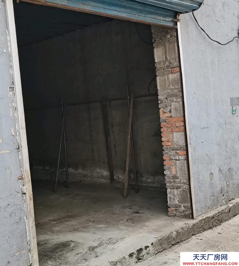 唐山 路南  長途汽車東站附近庫房出租