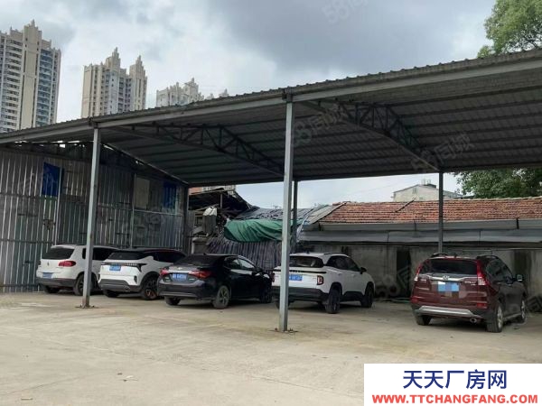 益陽市資陽區(qū)白馬山北路旁房東自建標(biāo)準(zhǔn)廠房倉庫場地優(yōu)價(jià)出租