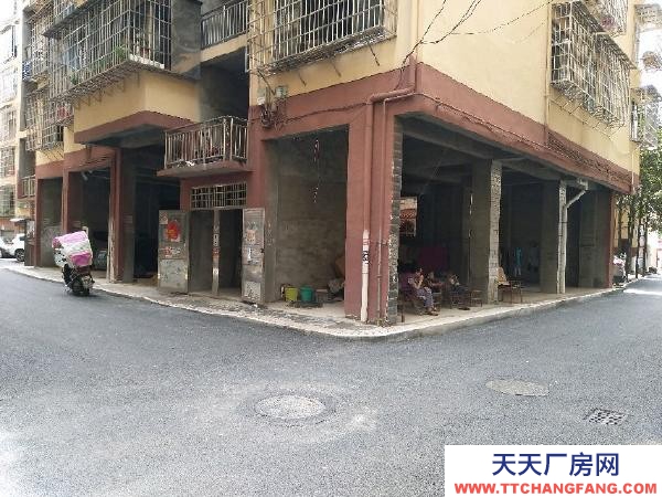 益陽市資陽區可出租出售 橋北好吃一條街金花湖小區 倉庫 350平米