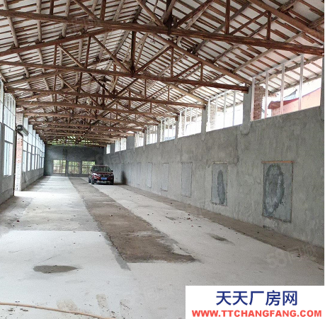 常德市武陵區東星家居廣場旁房東直租廠房倉庫可行大車有三相交流電