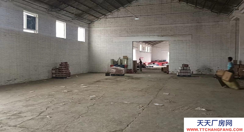 (出租) 天津靜海面積1500平米，廠房外有通道，院子里可供大車進出，交通便利