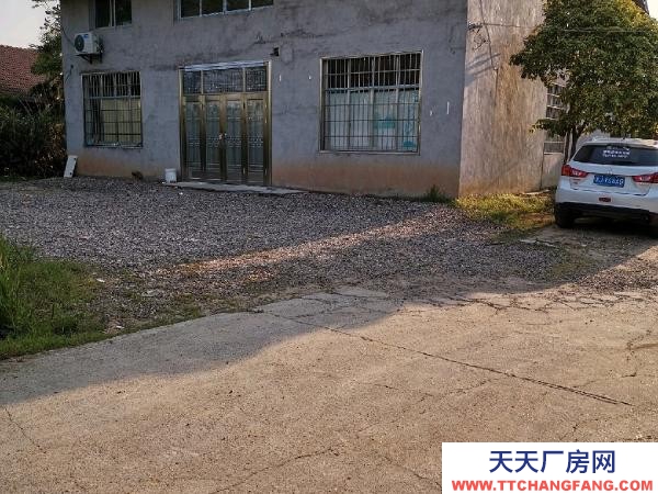 常德市武陵區(qū)火車站朝陽路邊上，湘雅醫(yī)院附近