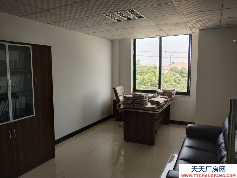 成都8500平稀缺工業(yè)廠房出售，雙證，食品、生物、包裝、印刷、機加可進！