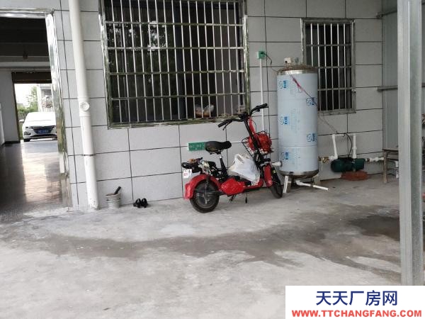 常德市澧縣東信建材城附近，交通方便，大小車都可以進出